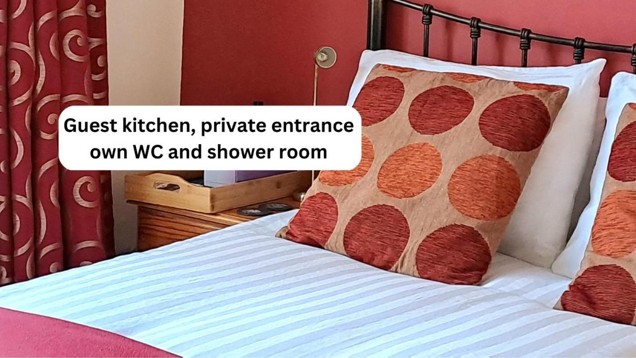 Quiet Comfortable Patcham Studio Free Parking Hallway Shared With Host Apartment Brighton ภายนอก รูปภาพ