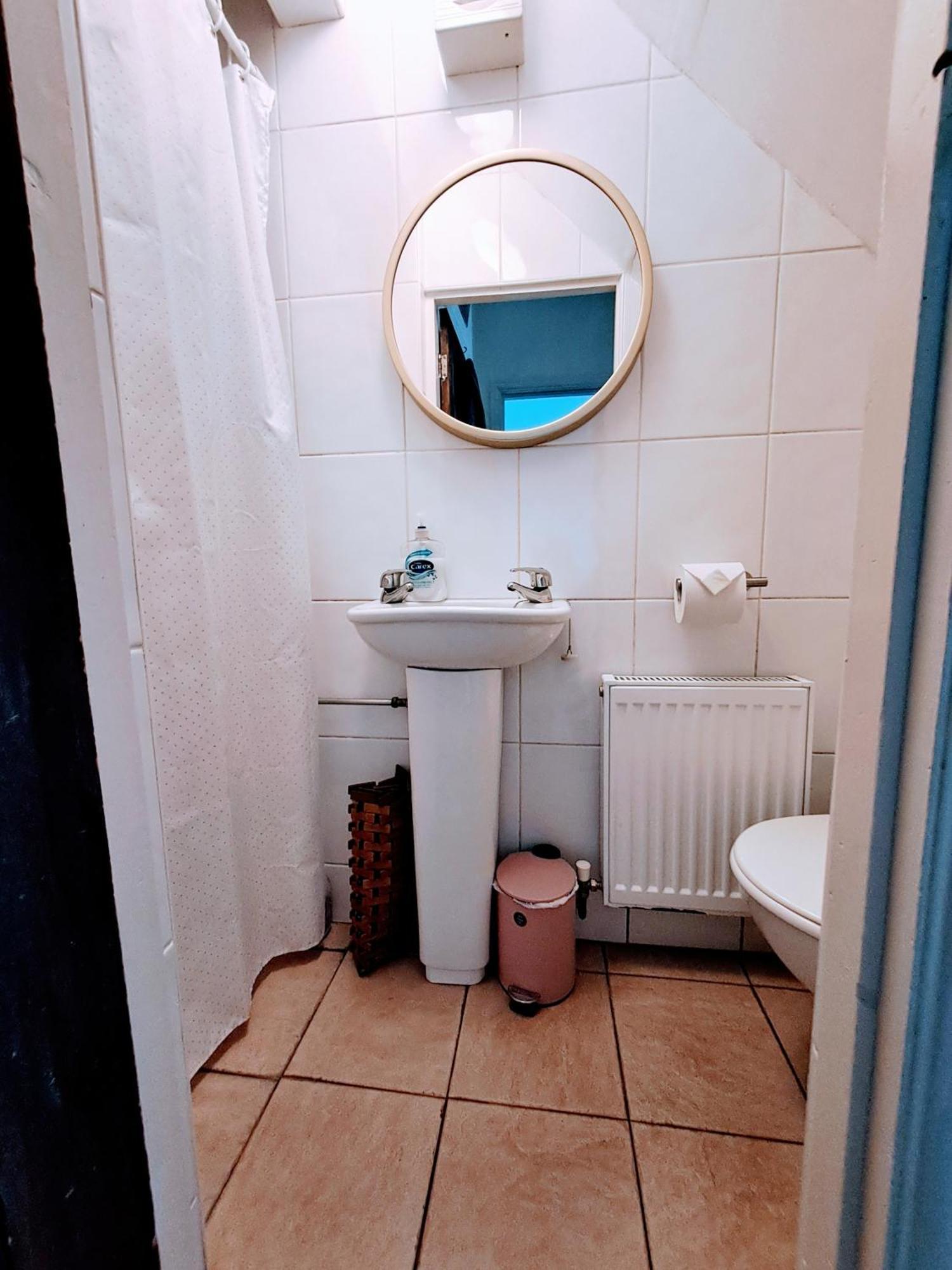 Quiet Comfortable Patcham Studio Free Parking Hallway Shared With Host Apartment Brighton ภายนอก รูปภาพ