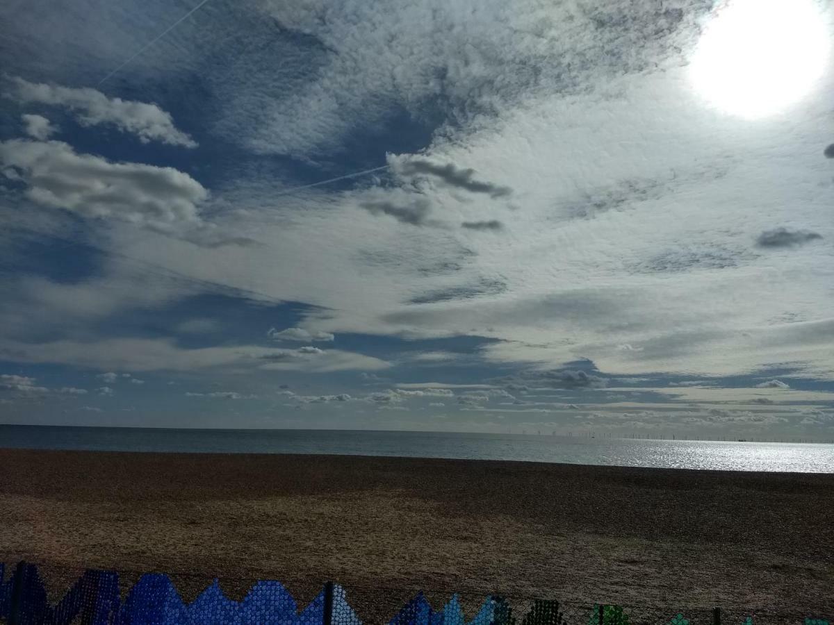Quiet Comfortable Patcham Studio Free Parking Hallway Shared With Host Apartment Brighton ภายนอก รูปภาพ