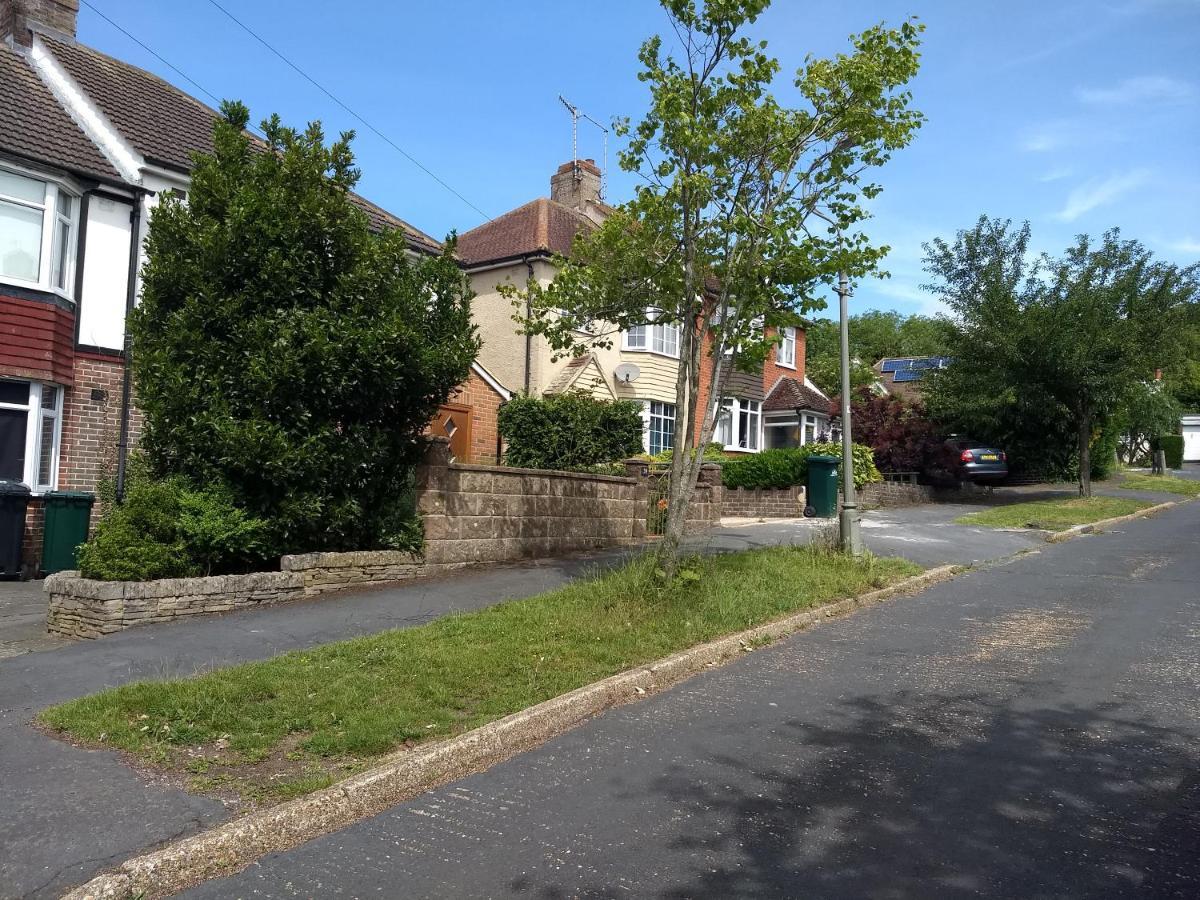 Quiet Comfortable Patcham Studio Free Parking Hallway Shared With Host Apartment Brighton ภายนอก รูปภาพ
