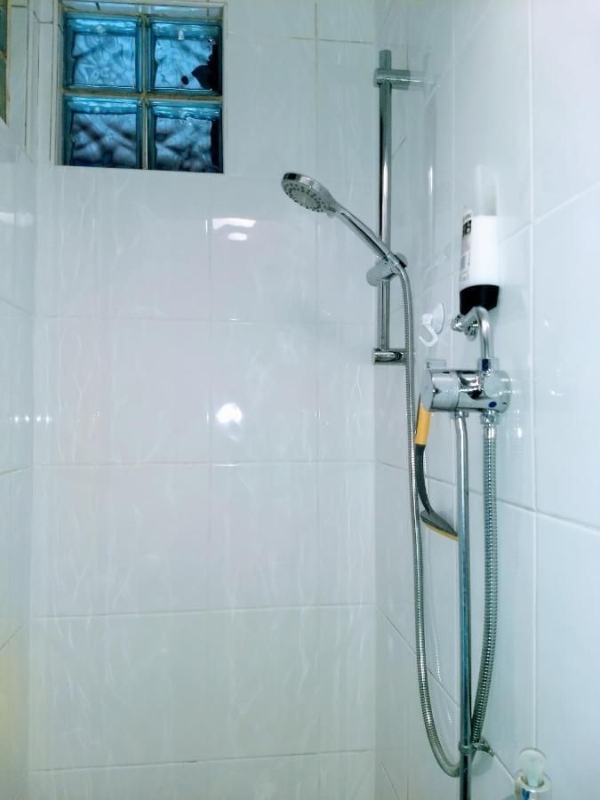 Quiet Comfortable Patcham Studio Free Parking Hallway Shared With Host Apartment Brighton ภายนอก รูปภาพ